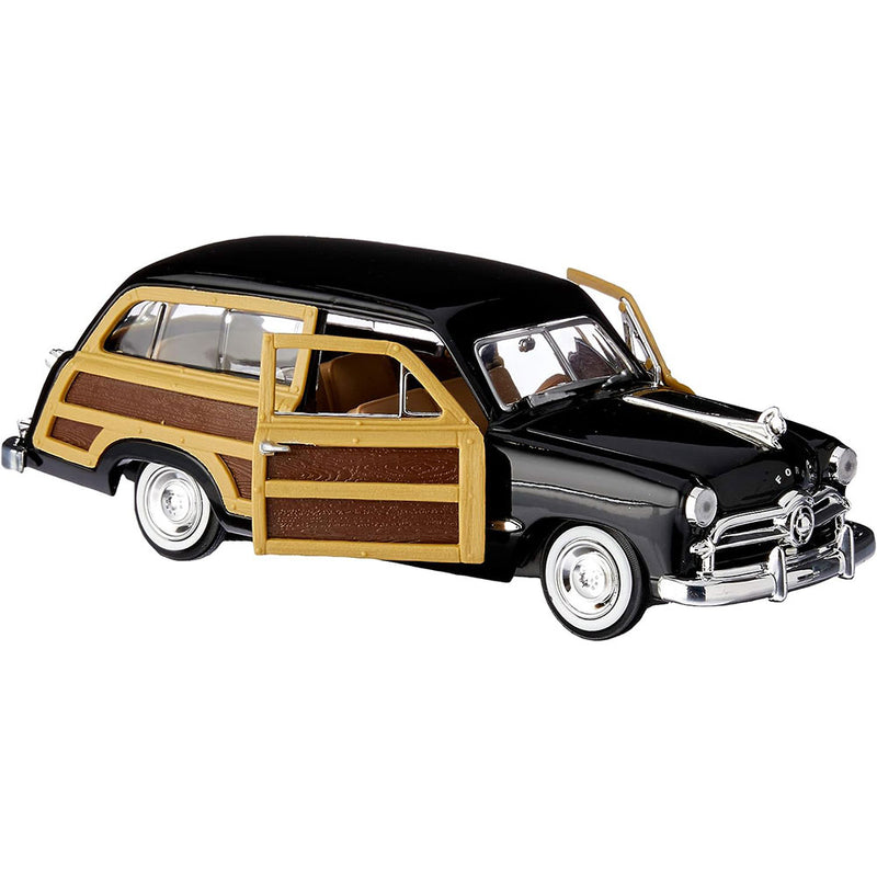 1949 American Classics Ford Woody Wagon 1:24 Model Car